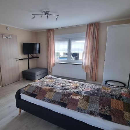 Unter Der Linde Apartment Sankt Wendel Bagian luar foto