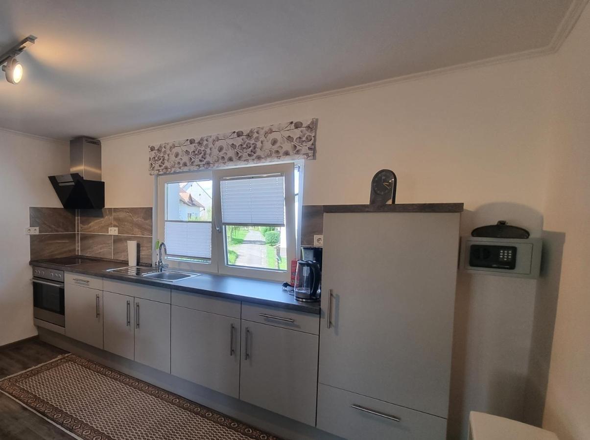 Unter Der Linde Apartment Sankt Wendel Bagian luar foto