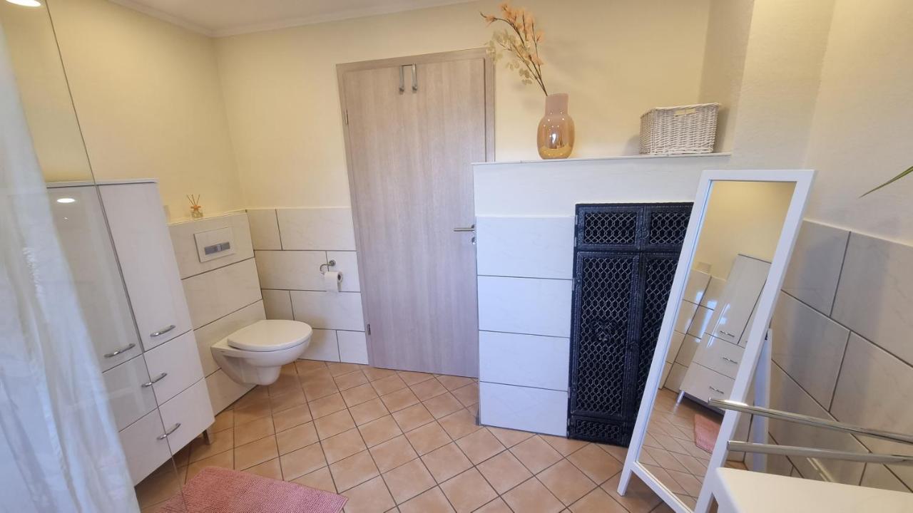 Unter Der Linde Apartment Sankt Wendel Bagian luar foto