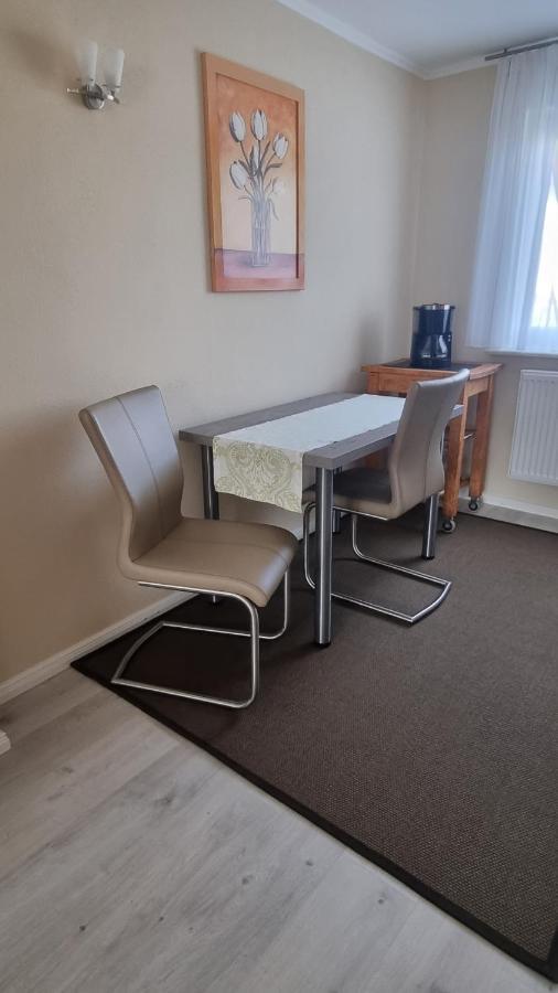 Unter Der Linde Apartment Sankt Wendel Bagian luar foto