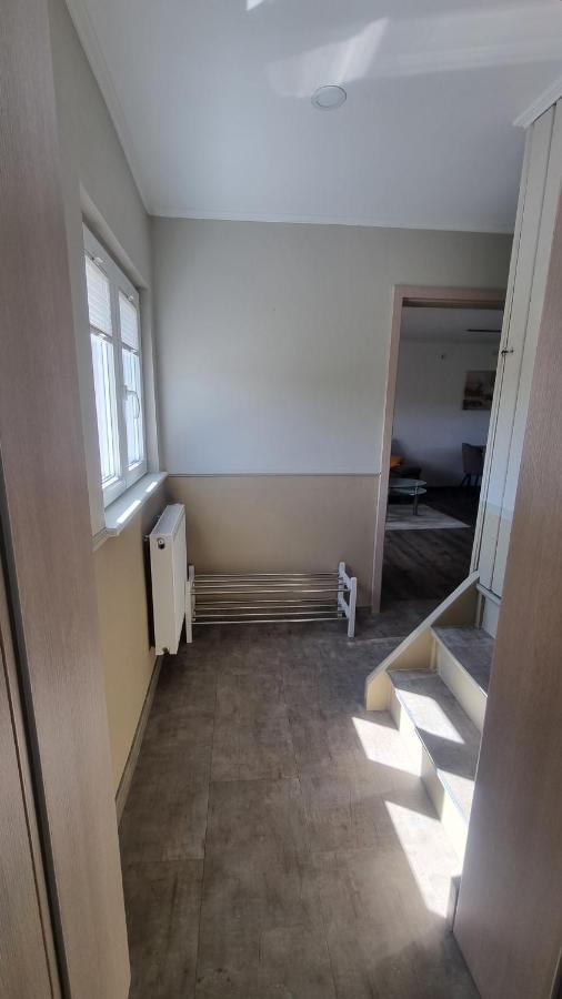 Unter Der Linde Apartment Sankt Wendel Bagian luar foto