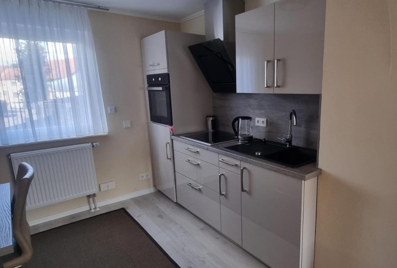 Unter Der Linde Apartment Sankt Wendel Bagian luar foto