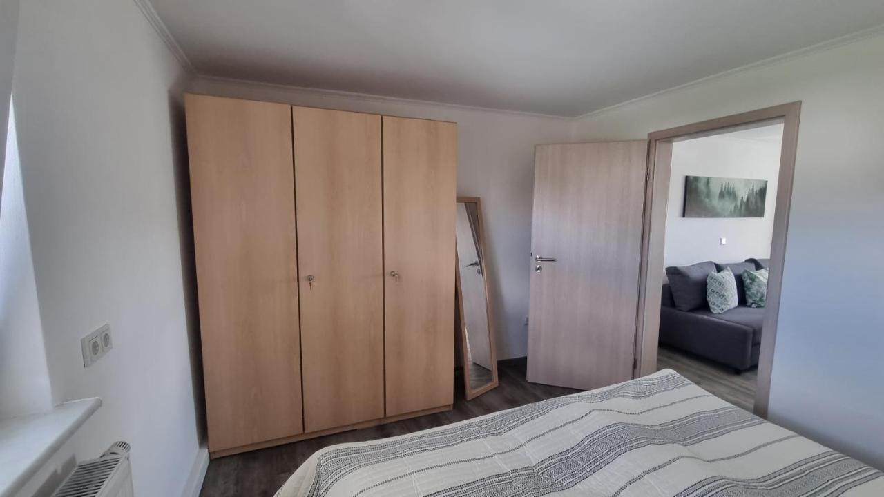 Unter Der Linde Apartment Sankt Wendel Bagian luar foto