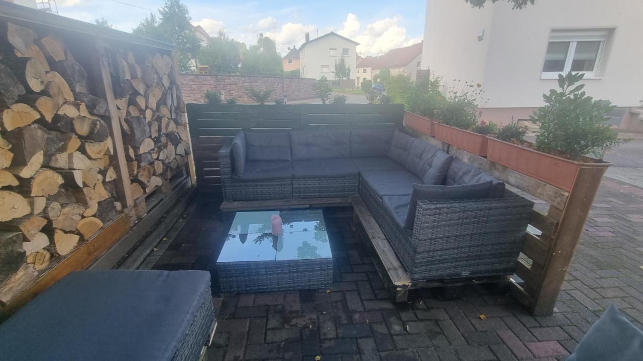 Unter Der Linde Apartment Sankt Wendel Bagian luar foto